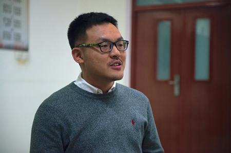 《时尚先生》副主编杨潇_副本.jpg 《时尚先生》副主编杨潇_副本.jpg